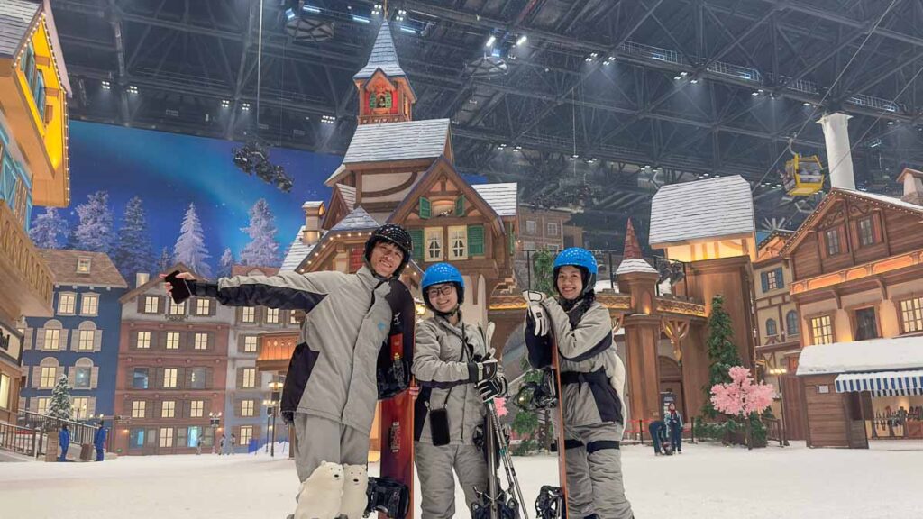 LY, Celeste and Jensen with their ski gear in Yaoxue - Shanghai attractions