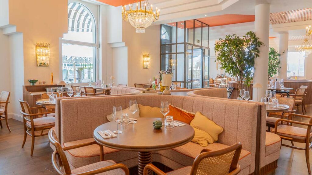 Intterior of Restaurant Coucou - Restaurant Coucou