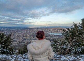 Uetilberg lookout - Zurich Winter Itinerary