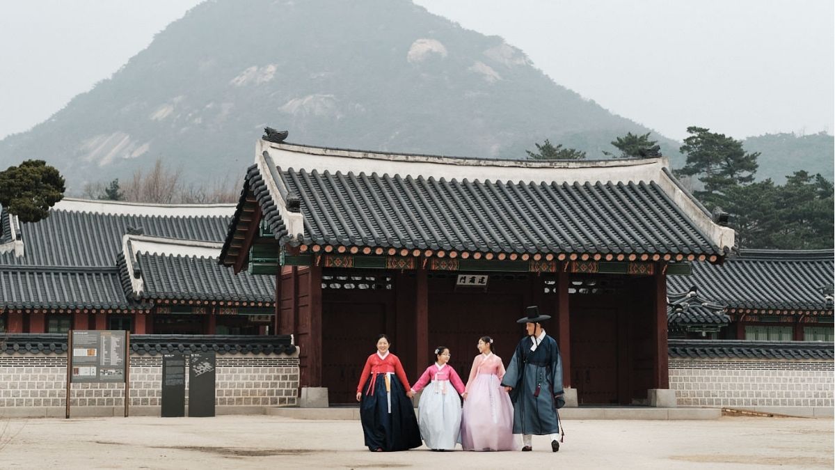 Bukchon Hanok Village - AI Travel Planner