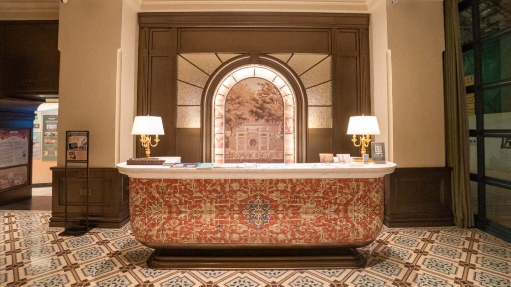 Hotel Central Lobby Decor - Macao Solo Itinerary