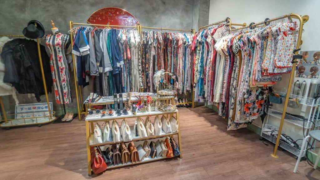 Qiyuan Qipao Rental Costumes - Things to Do in Macao