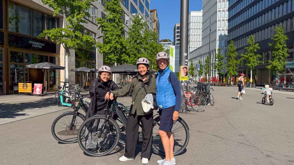 The tour at the meeting point - Europaalle meeting point