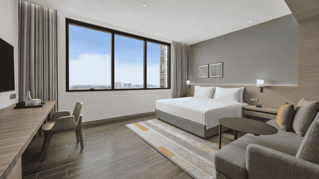 A bedroom in Hyatt Place Hotel - JB hotels near attractions