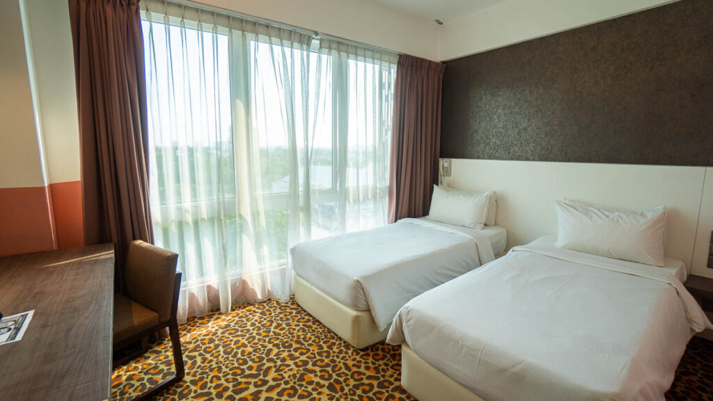 A bedroom in Amerin Hotel - Where to stay in JB