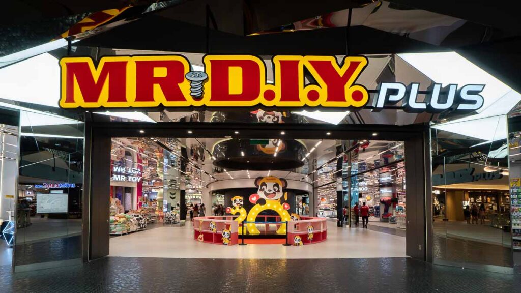Storefront of MR D.I.Y. Plus