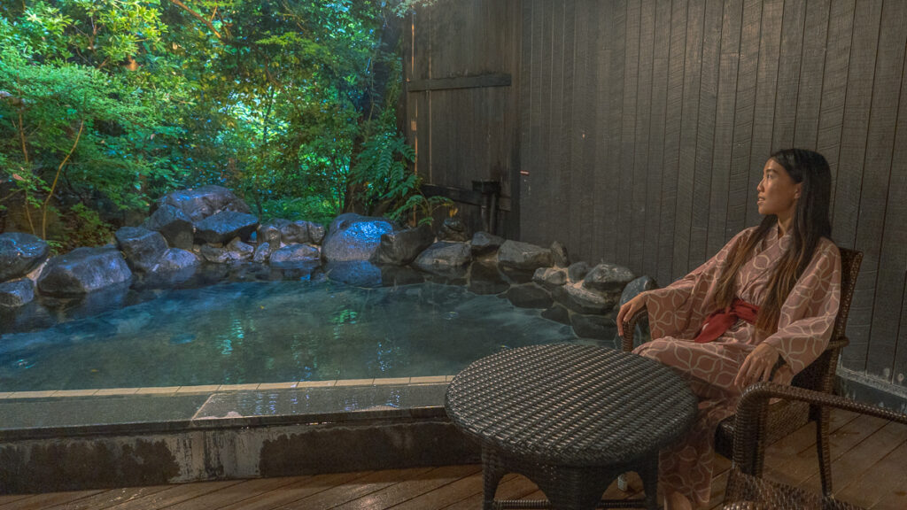Girl in yukata sitting at Hakone Yuryo Onsen – Hakone Itinerary