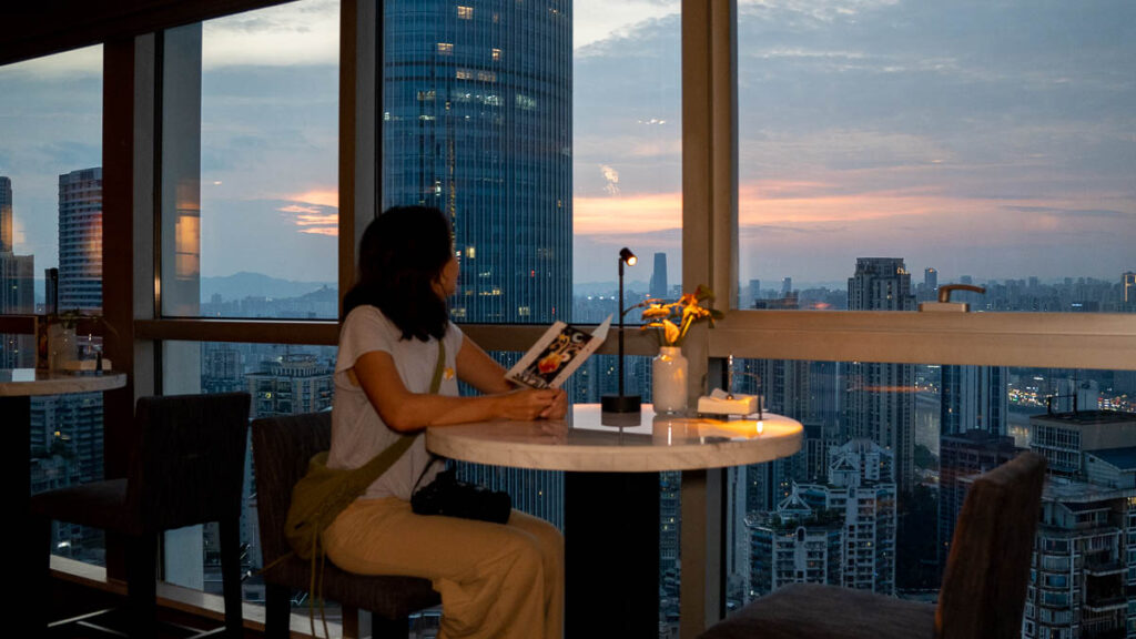 Glenview ITC Plaza Chongqing Bar - Chongqing Itinerary