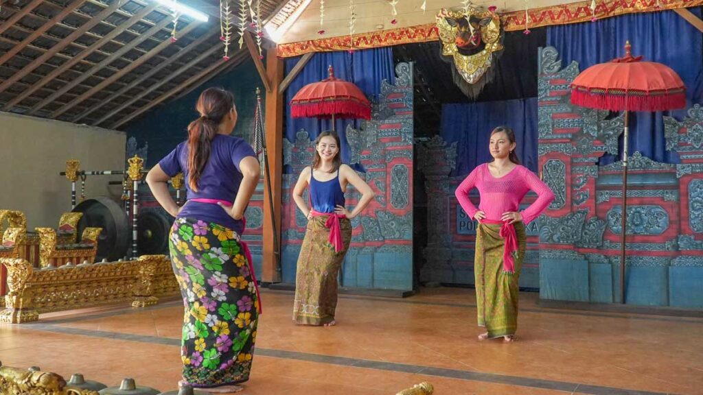 Girls Dancing at Pondok Pekak Library - 3d2n Bali Itinerary