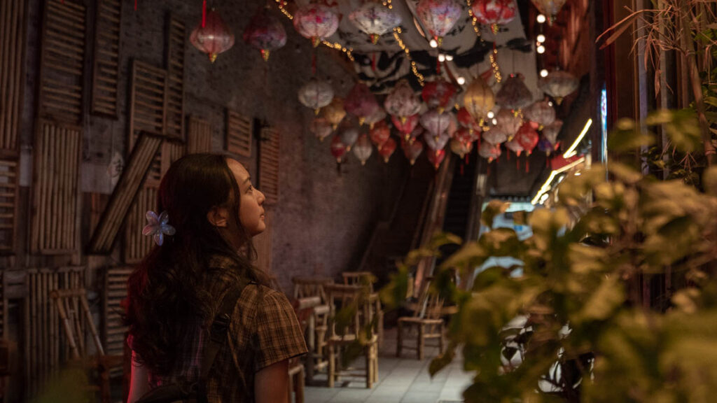 Girl at Shi Ba Ti Alley - Chongqing Itinerary