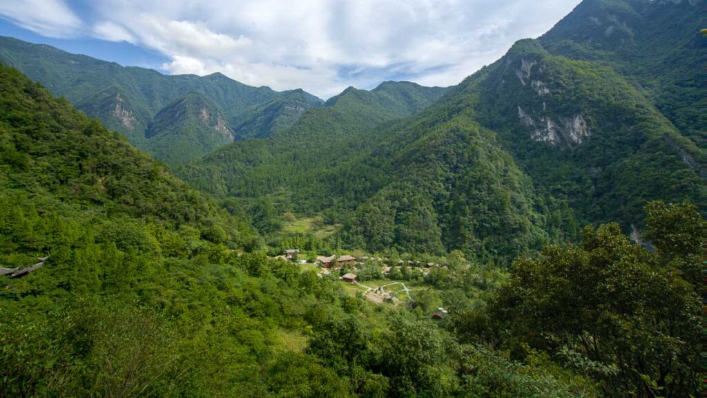Wuling Scenery - Chongqing Itinerary