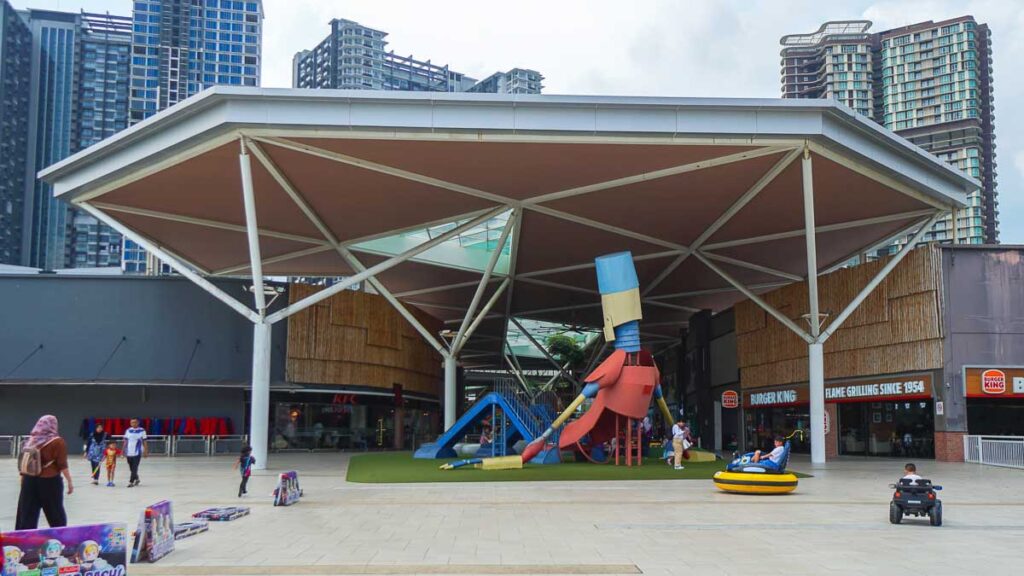Exterior of Medini Mall - Things to do in Legoland Malaysia