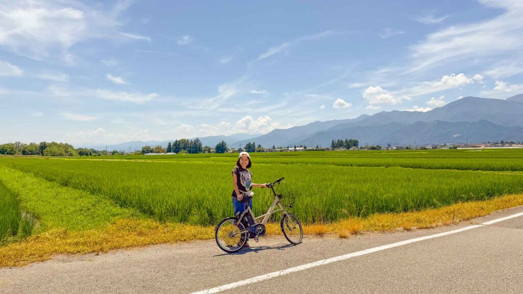 Girl with bicycle - Cycling around Azumino