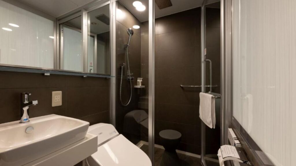 remm Tokyo Kyobashi Bathroom - Where to Stay in Tokyo