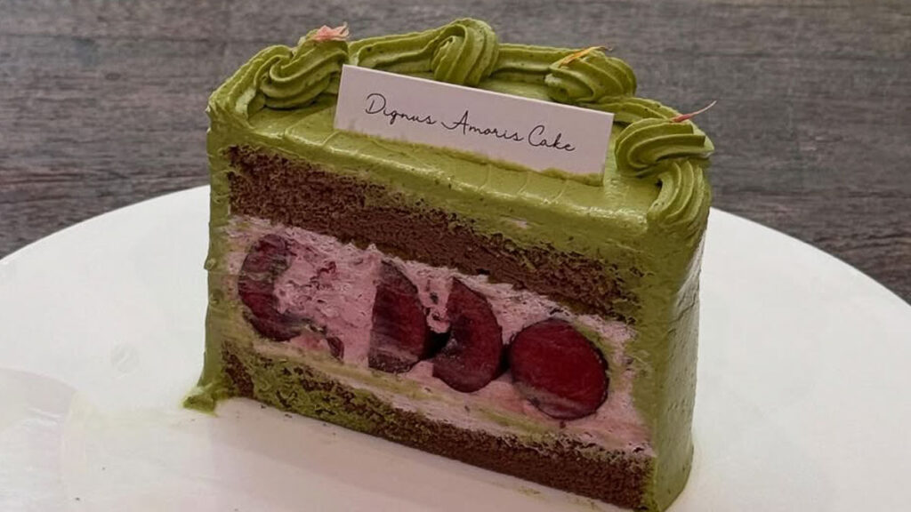Pistachio cherry cake - Hidden places in Singapore 