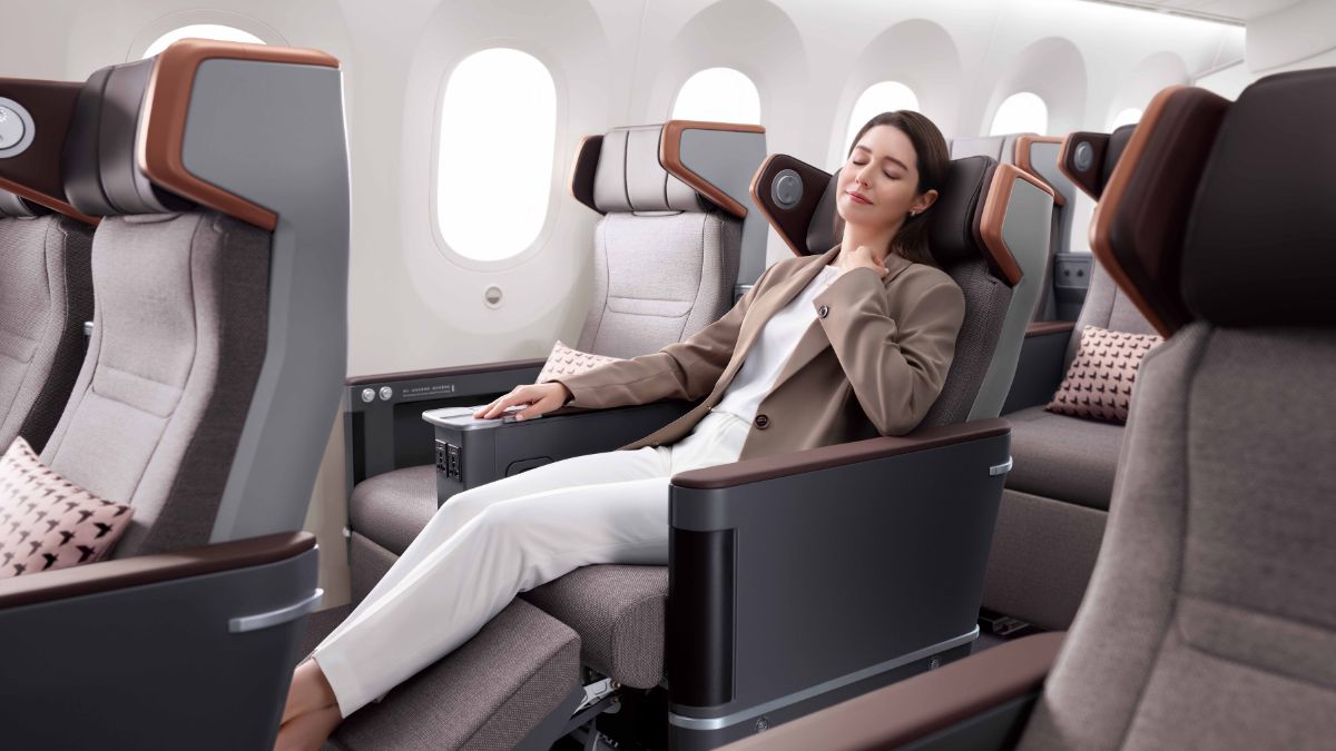 EVA Air Premium Economy Seats - Flights to North America