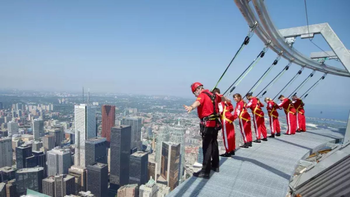 Toronto CN Tower Edgewalk - World Cup tourism