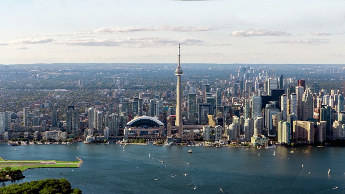 Toronto Skyline - World Cup tourism
