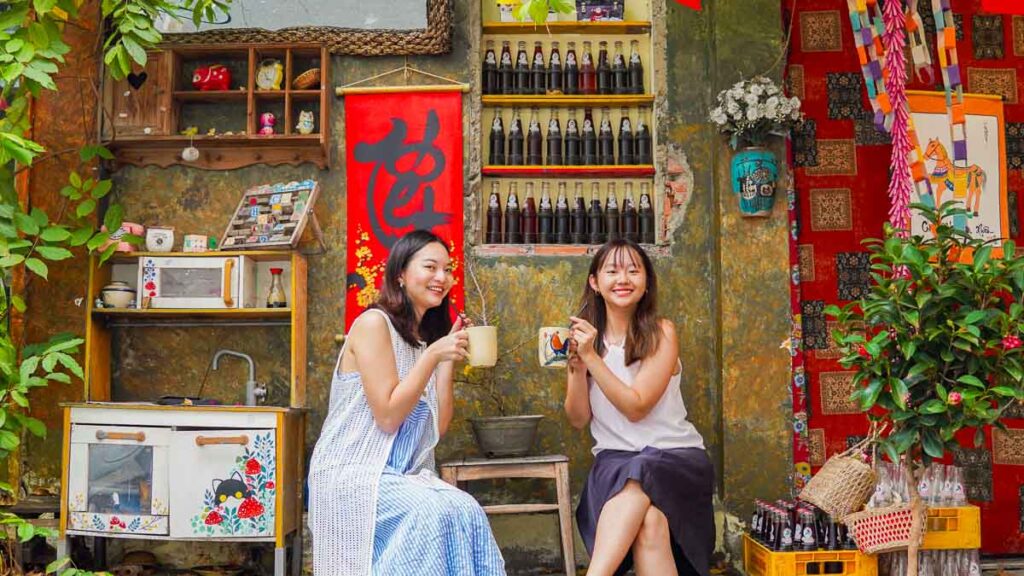 Girls drinking drinks - Ho Chi Minh City Weekend Itinerary