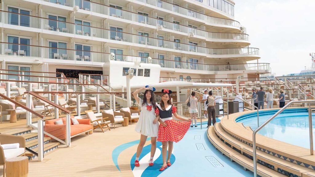 Wayfinder Bay - Disney Adventure Cruise Review