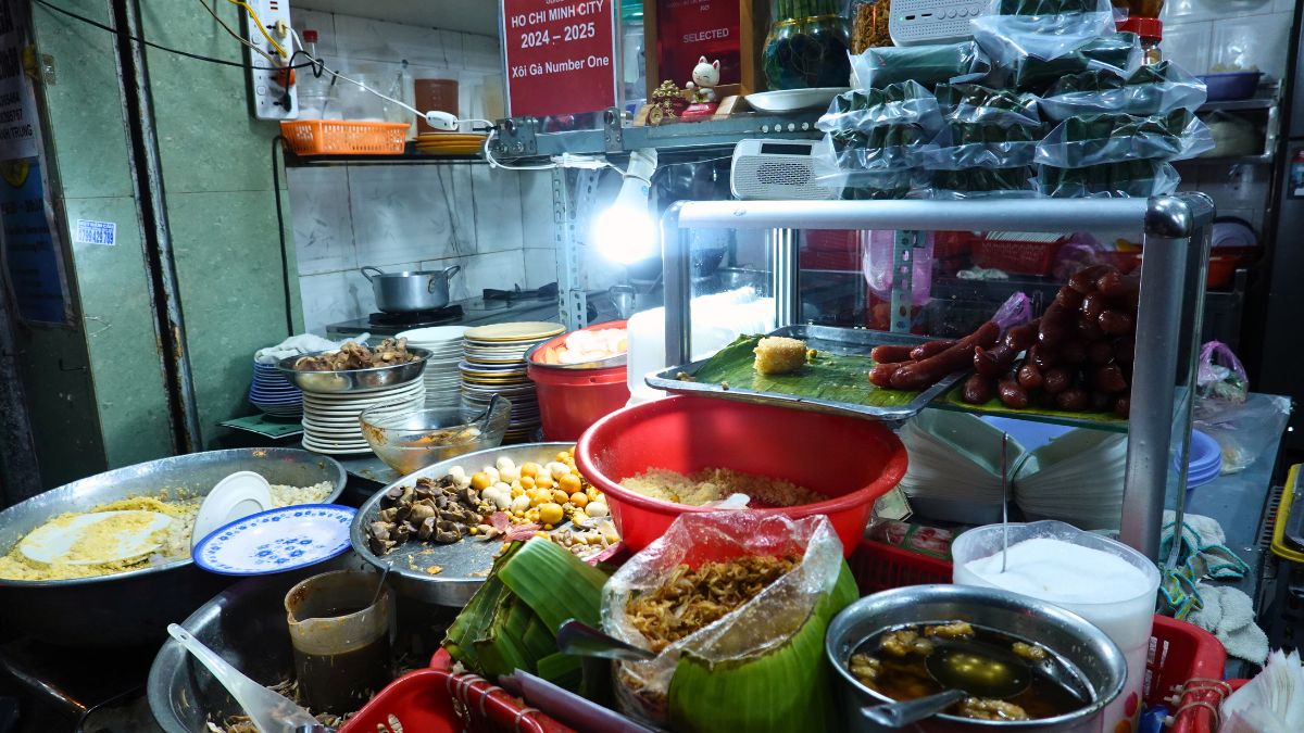 Xoi Ga Number One Stall - HCMC Street Food
