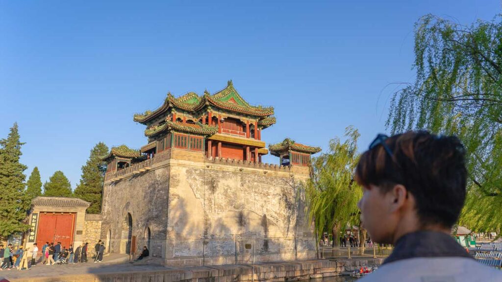 A Crowded Summer Palace Temple - Beijing Itinerary