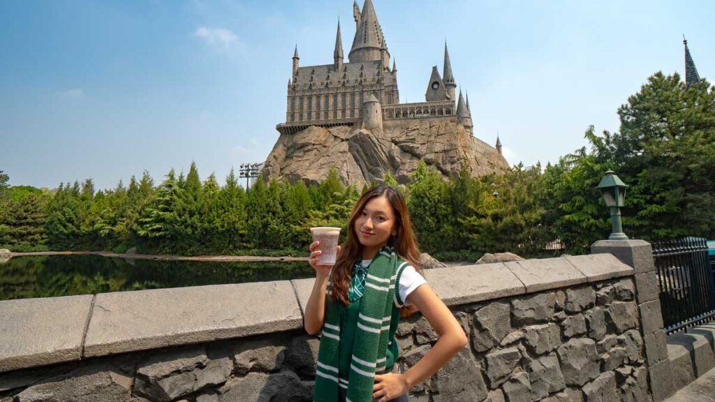 Universal Studio Beijing Harry Potter Wizarding World Butterbeer - What to do in Beijing