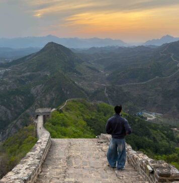 4D3N Beijing Itinerary for First-timers Under S$400 — Historical Cityscapes, Modern Theme Parks, and Stylish Shopping Streets Beijing Itinerary - Feature Image
