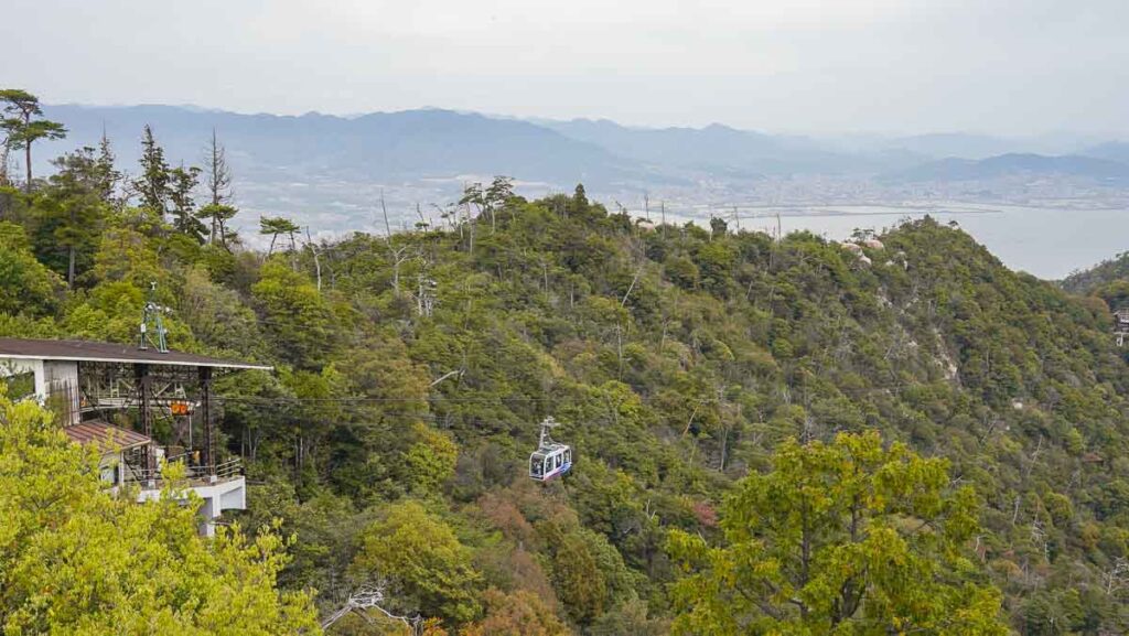 Ropeway in the mountains - Hidden gems Osaka