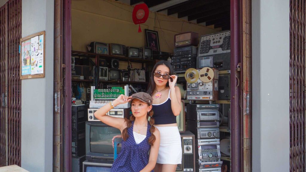 Girls posing in Songkhla Old Town – Instagram worthy spots in Hat Yai