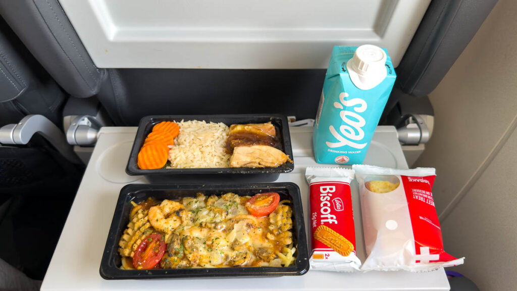 Scoot in-flight meal - Thing to do in Thailand