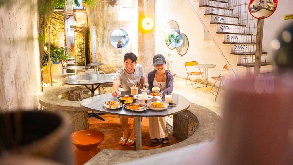 Eating Cafe at To The Moon - Things to do in Kota Bharu