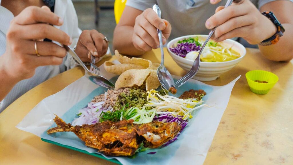 Nasi Kerabu and Laksam at Ulang Corner
